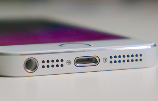 iPhone 5s Bottom