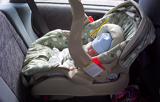 Rear facing infant car seat
