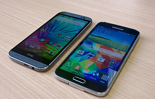 Samsung Galaxy S5 HTC One M8