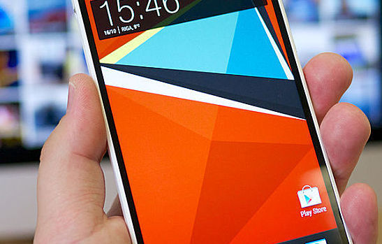 HTC One Max smartphone